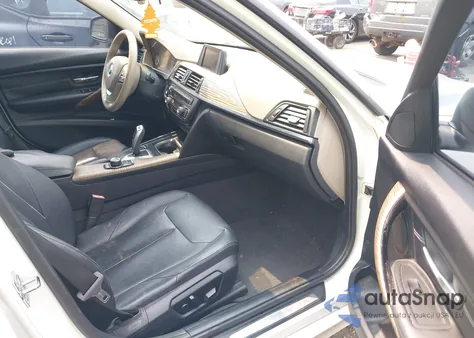 2012 BMW 328I z USA, uszkodzony, nr VIN WBA3A5C51CF346555